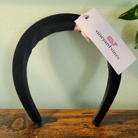 Vineyard Vines Accessories - Vineyard Vines Black Velvet Thick Padded Headband NWT Preppy Academic Casual